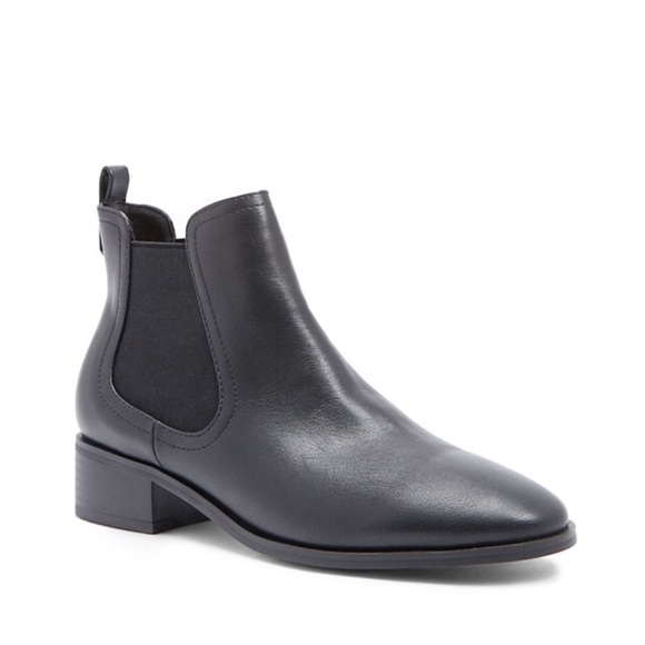 Forever 21 Shoes - Black Chelsea boots faux leather